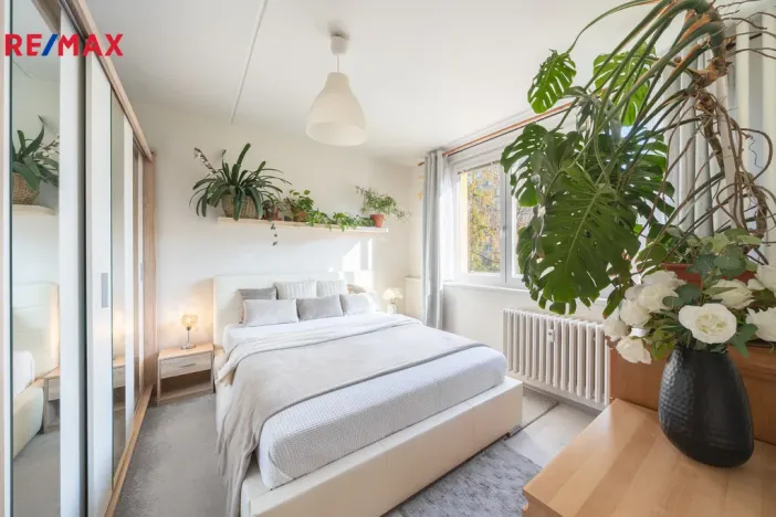 Prodej bytu 2+1, Praha - Kamýk, Zárubova, 54 m2