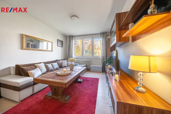 Prodej bytu 2+1, Praha - Kamýk, Zárubova, 54 m2