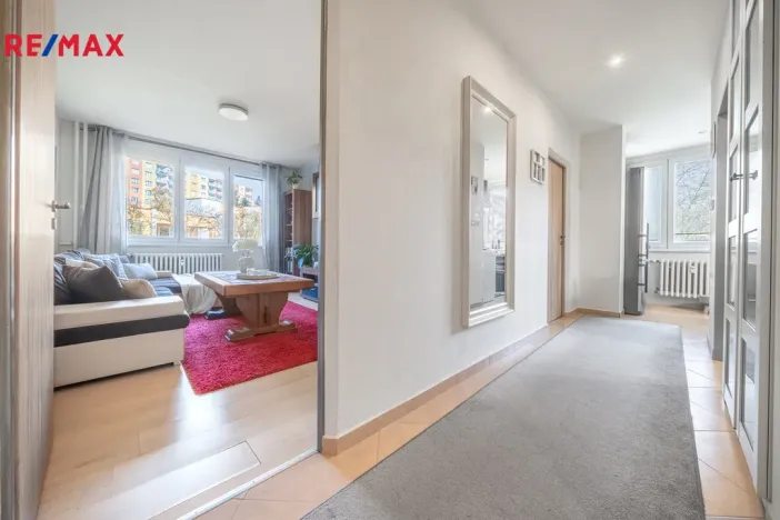 Prodej bytu 2+1, Praha - Kamýk, Zárubova, 54 m2