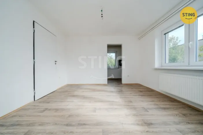 Prodej bytu 2+1, Dolní Lhota, K nádraží, 90 m2