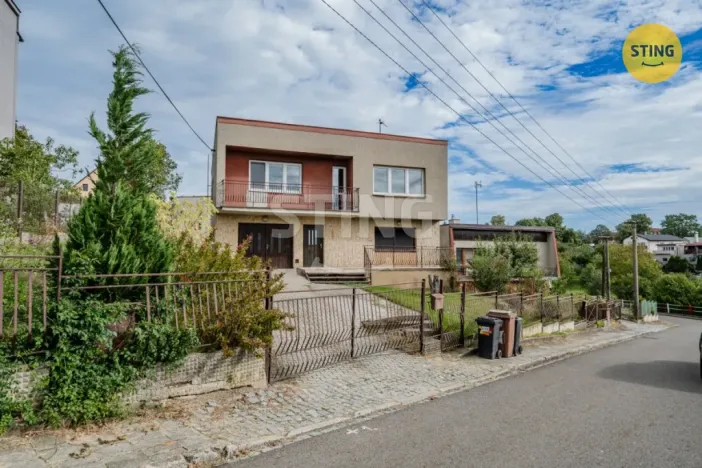 Prodej bytu 2+1, Dolní Lhota, K nádraží, 90 m2