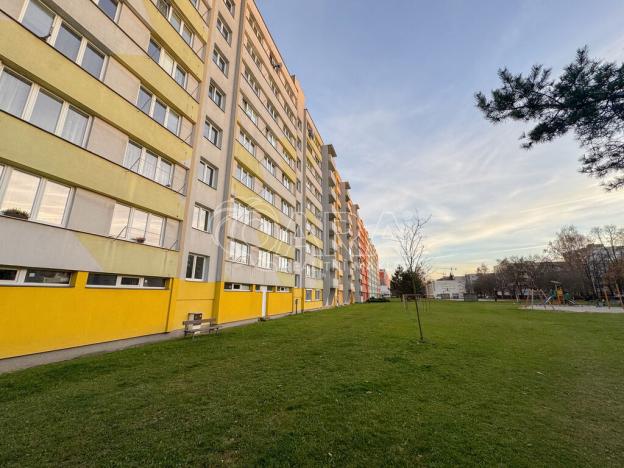 Pronájem bytu 3+1, České Budějovice - České Budějovice 2, J. Opletala, 65 m2