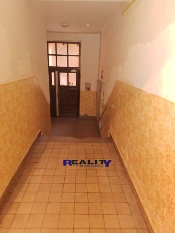 Prodej bytu 1+1, Most, tř. Budovatelů, 38 m2