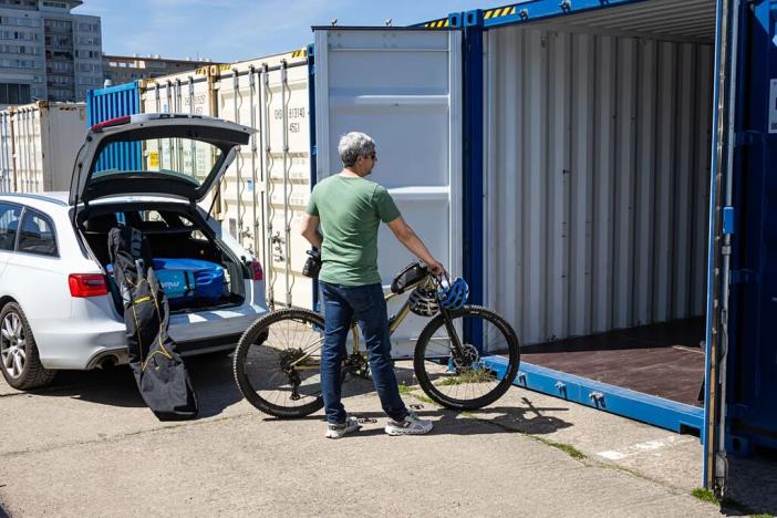 Pronájem skladu, Bavoryně, 29 m2