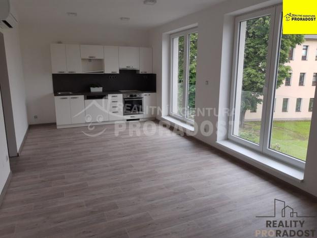 Pronájem bytu 2+kk, Hodonín, Komenského, 49 m2