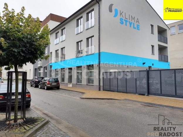 Pronájem bytu 2+kk, Hodonín, Komenského, 49 m2