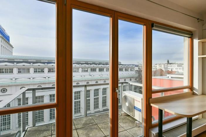 Pronájem bytu 1+kk, Praha - Podolí, Podolská, 26 m2