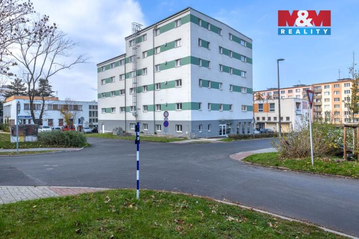 Pronájem kanceláře, Louny, Březinova, 166 m2