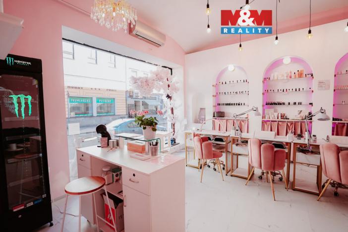 Prodej obchodního prostoru, Náchod, 65 m2