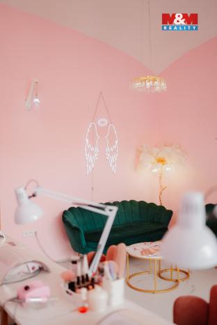 Prodej obchodního prostoru, Náchod, 65 m2