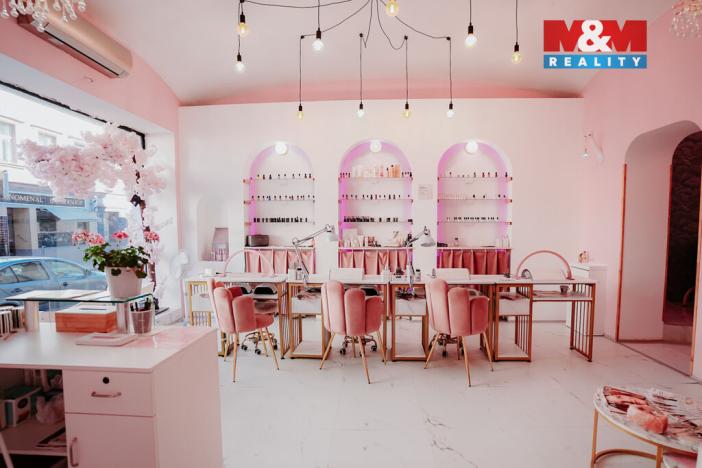 Prodej obchodního prostoru, Náchod, 65 m2