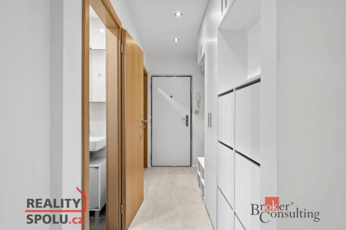 Pronájem bytu 2+1, Praha - Letňany, Vratimovská, 55 m2