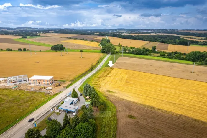 Prodej komerčního pozemku, Tábor - Náchod, Benešovská, 2059 m2