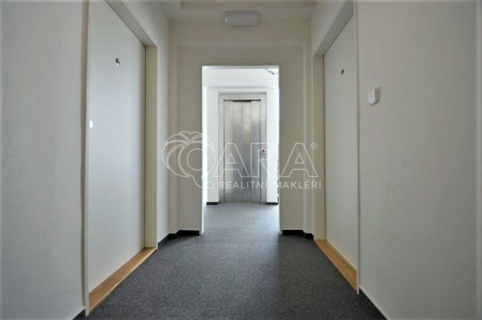 Pronájem bytu 1+1, Praha - Jinonice, Peroutkova, 32 m2