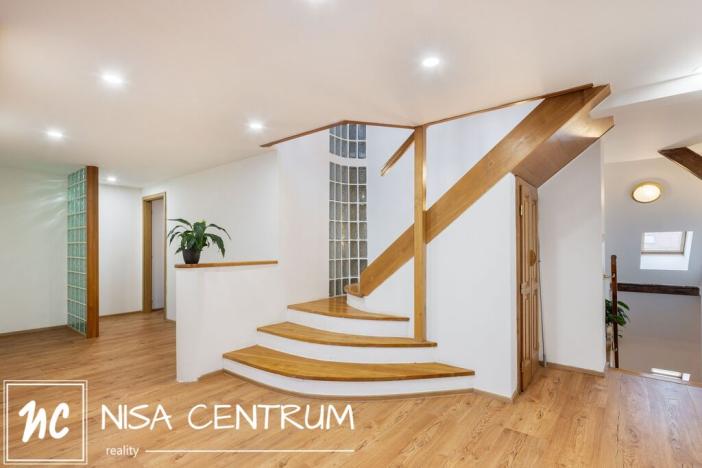 Prodej bytu 6+kk a větší, Praha - Vinohrady, Vozová, 260 m2