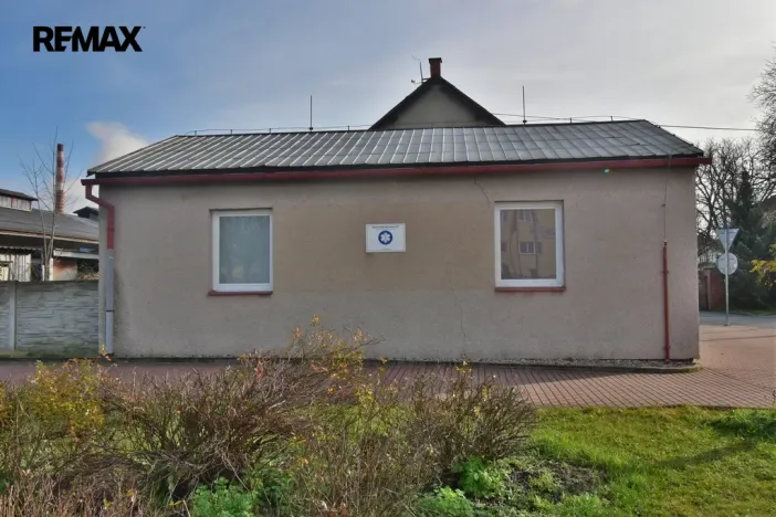 Prodej obchodního prostoru, Týniště nad Orlicí, Nádražní, 64 m2