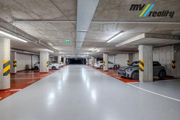 Prodej bytu 1+kk, Praha - Hrdlořezy, V třešňovce, 35 m2