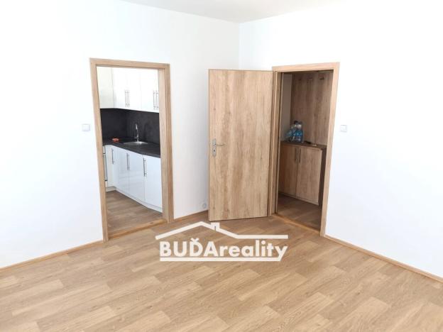 Pronájem bytu 2+1, Zlín, Okružní, 43 m2