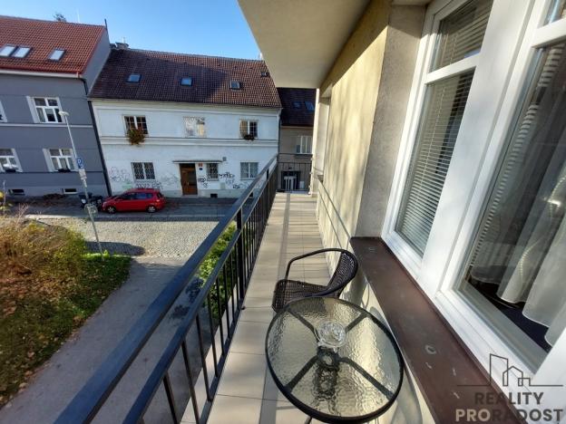 Pronájem bytu 2+kk, Praha, Benická, 80 m2