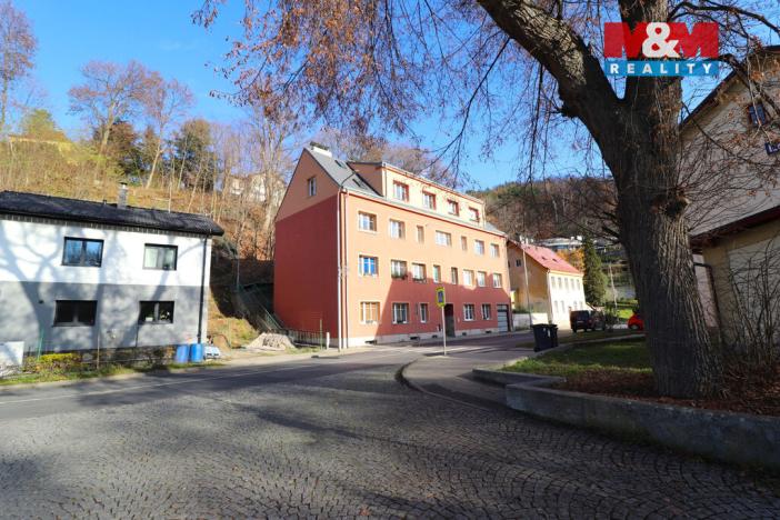 Prodej bytu 2+1, Loket, Nádražní, 45 m2