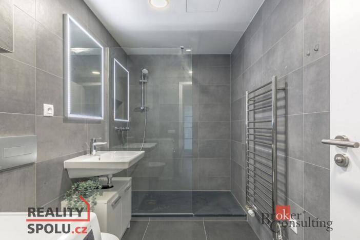 Prodej bytu 2+kk, Praha - Dolní Chabry, Ústecká, 58 m2