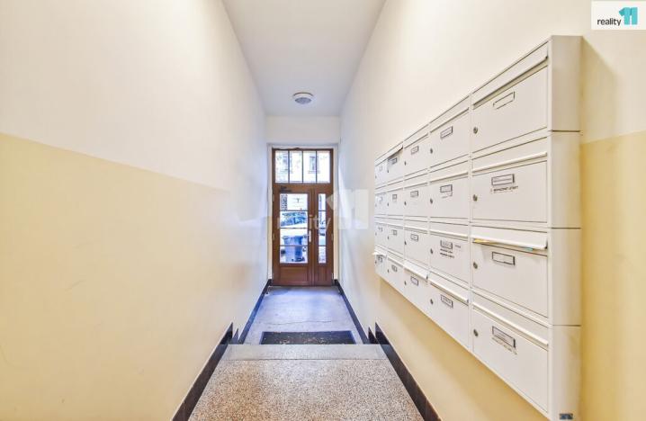 Prodej bytu 2+kk, Praha - Smíchov, Zoubkova, 37 m2