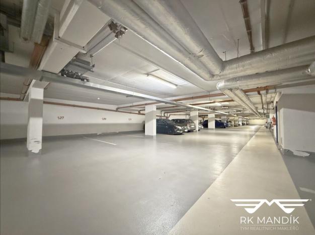 Pronájem garáže, Praha - Prosek, Kytlická, 12 m2