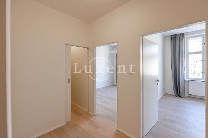 Pronájem bytu 2+kk, Praha - Vinohrady, Lucemburská, 50 m2