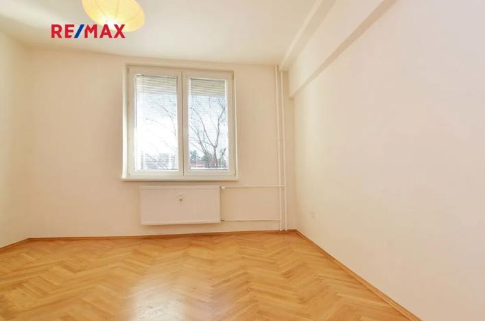 Pronájem bytu 3+1, Praha - Žižkov, Biskupcova, 78 m2