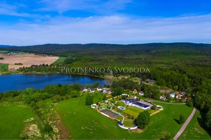 Prodej rodinného domu, Rosovice, 900 m2