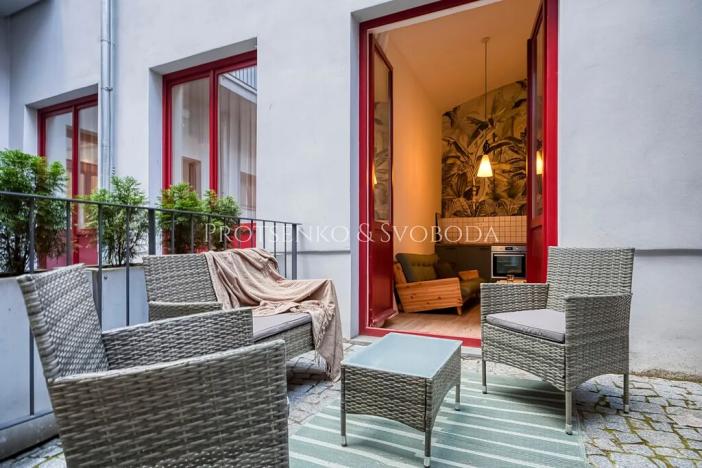 Prodej bytu 2+kk, Praha - Karlín, Prvního pluku, 73 m2