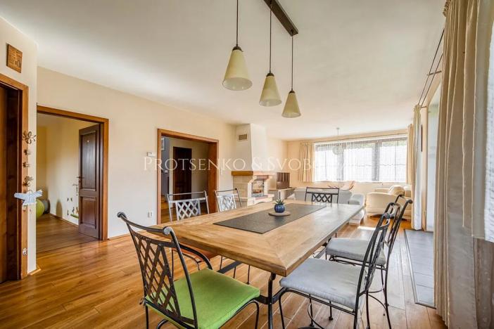 Prodej rodinného domu, Mořina, 239 m2