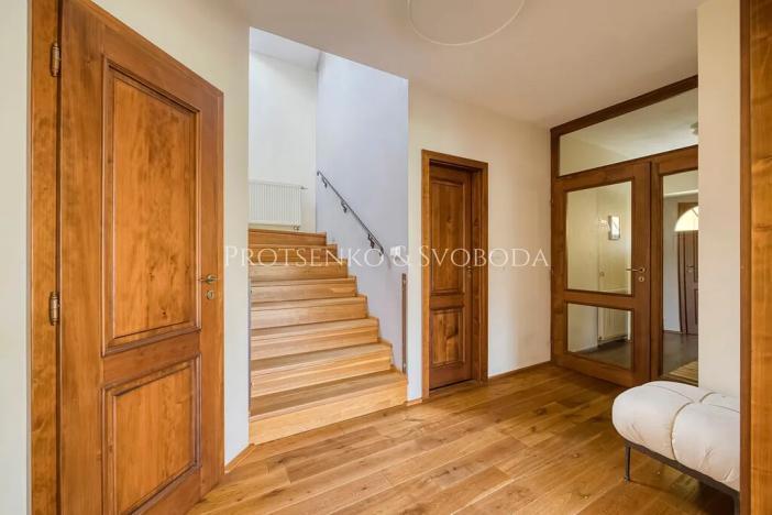 Prodej rodinného domu, Mořina, 239 m2