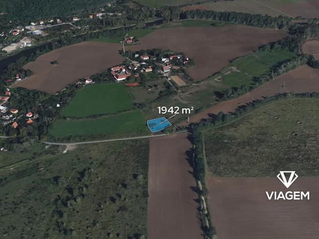 Prodej pole, Praha - Lipence, 1942 m2