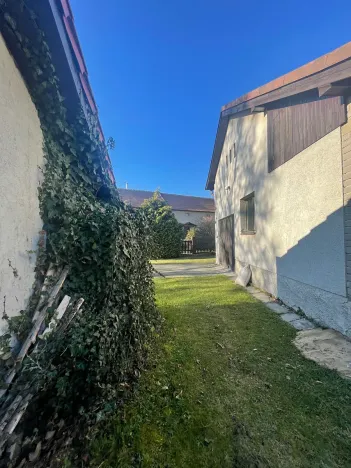 Pronájem rodinného domu, Zvole, 865 m2