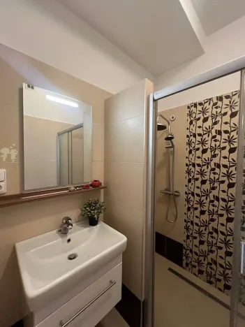 Pronájem bytu 2+kk, Ostrava, Sokolská třída, 61 m2