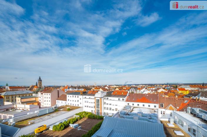 Pronájem kanceláře, České Budějovice - České Budějovice 6, Jeronýmova, 2300 m2