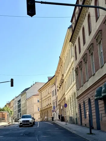 Prodej bytu 1+1, Praha - Smíchov, Holečkova, 36 m2