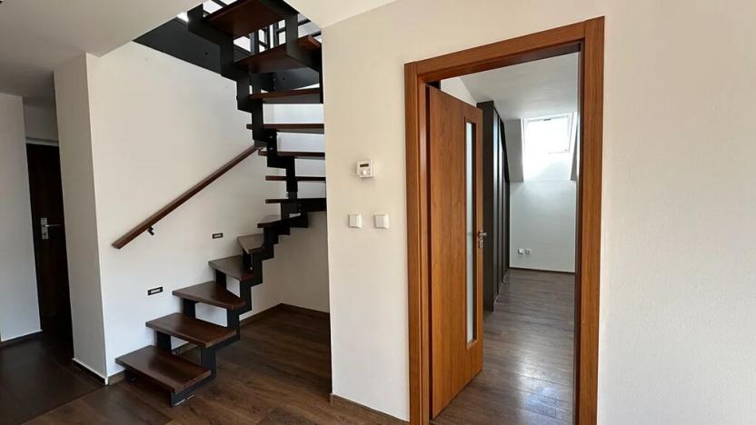 Prodej bytu 4+kk, Luhačovice, 109 m2