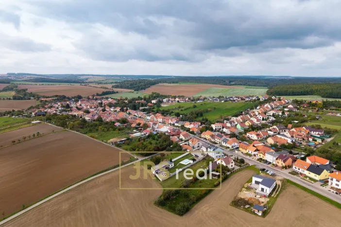 Pronájem výrobních prostor, Zakřany, 2636 m2