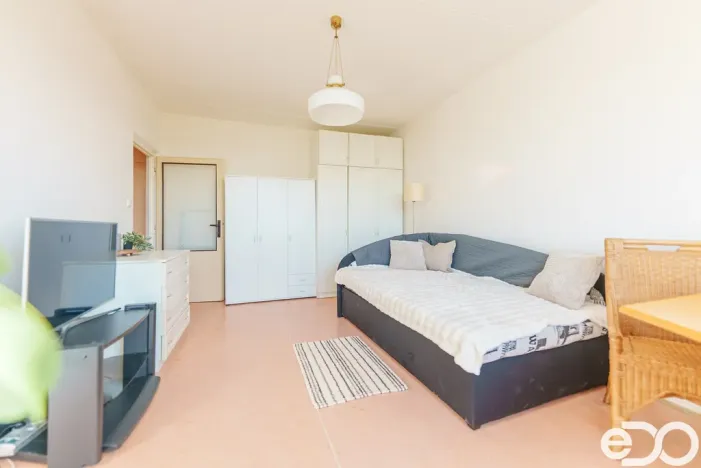 Prodej bytu 2+1, Praha, Olbramovická, 57 m2