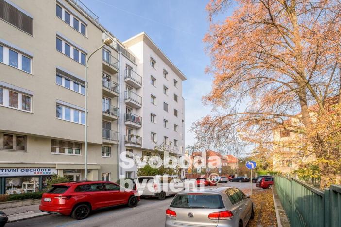 Pronájem bytu 2+kk, Praha - Střešovice, Za Hládkovem, 39 m2