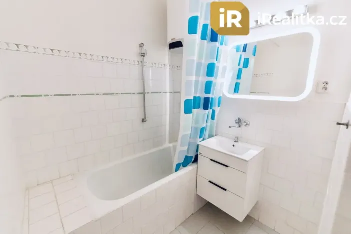 Prodej bytu 2+kk, Hradec Králové, Nerudova, 49 m2