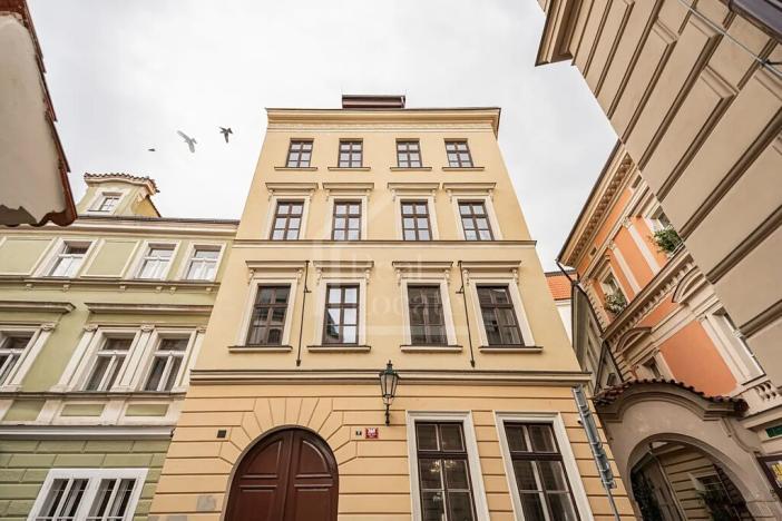 Pronájem atypického bytu, Praha - Staré Město, Liliová, 62 m2