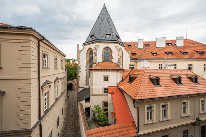 Pronájem atypického bytu, Praha - Staré Město, Liliová, 62 m2
