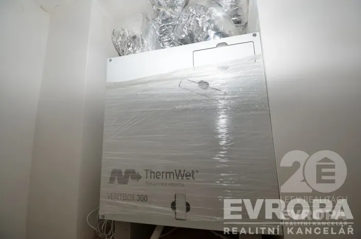 Prodej komerční nemovitosti, Praha - Žižkov, U božích bojovníků, 47 m2