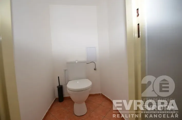 Prodej komerční nemovitosti, Praha - Žižkov, U božích bojovníků, 47 m2