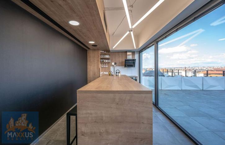 Pronájem kanceláře, Praha - Nusle, 5. května, 1 m2