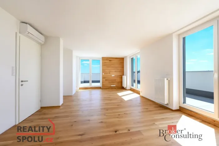 Prodej bytu 3+kk, Plzeň - Skvrňany, Františka Kováříka, 197 m2