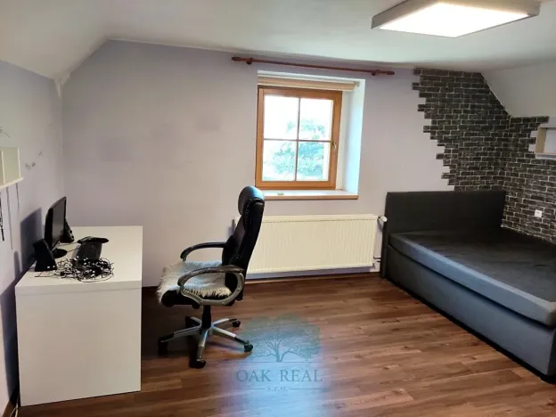 Prodej rodinného domu, Lešany, 272 m2